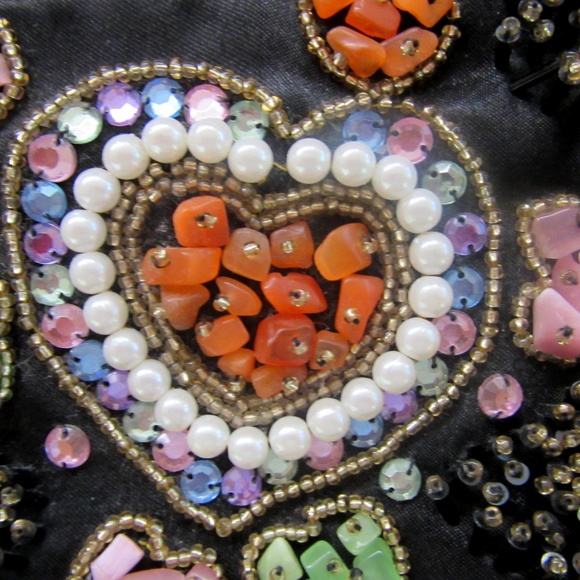 Black satin beaded hearts evening handbag clutch - Picture 2 of 7